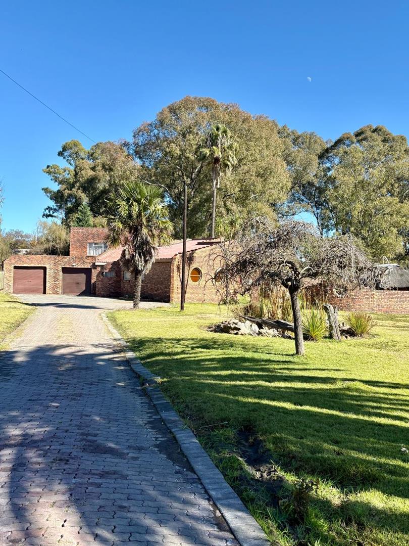 4 Bedroom Property for Sale in Heilbron Free State